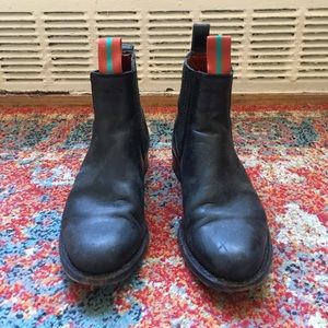 Black leather Chelsea boots with western stitching